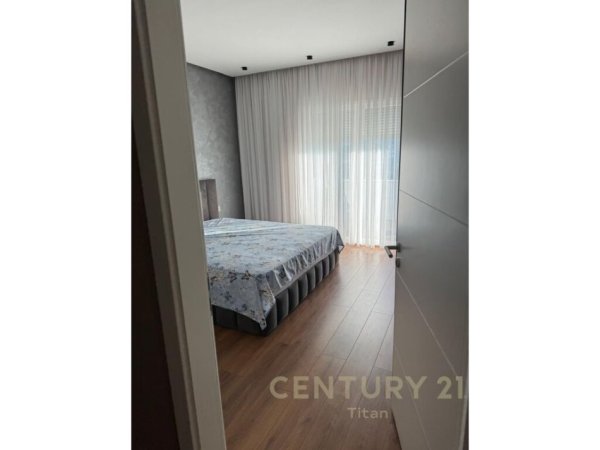 Tirane, shitet apartament 2+1+Ballkon Kati 5, 107 m² 153.000 € (Terminali i Veriut te Kthesa e Kamzes)      Titan95791