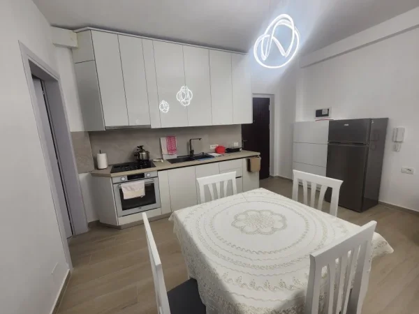 Durres, apartament ne plazh Shkembi I Kavajes