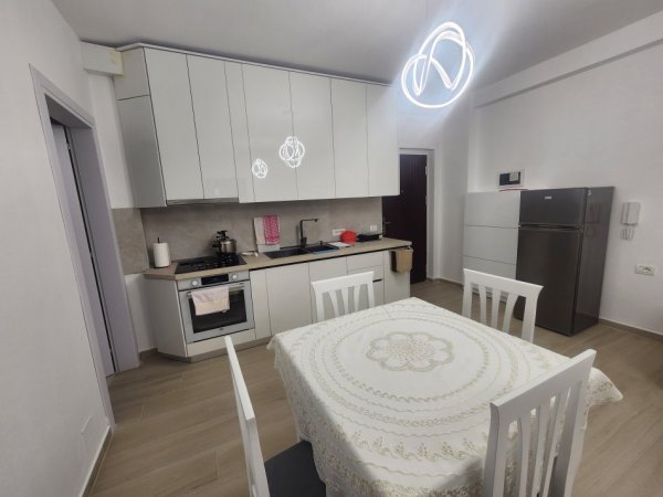 Durres, apartament ne plazh Shkembi I Kavajes
