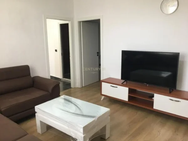 Tirane, jepet me qera apartament 2+1 Kati 3, 80 m² 450 € (rruga e Dibres ,Tirane)