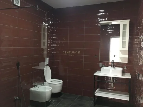Tirane, jepet me qera apartament 2+1 Kati 3, 80 m² 450 € (rruga e Dibres ,Tirane)