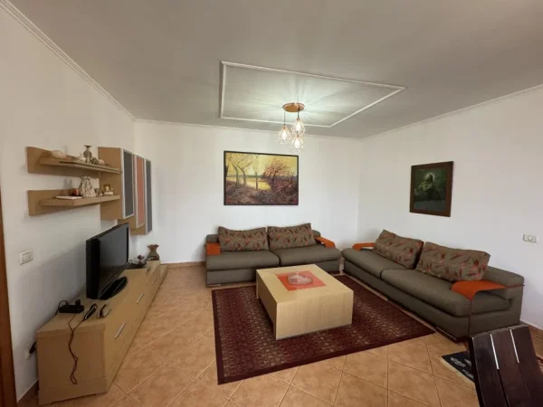 Tirane, jepet me qera apartament Kati 9, 107 m² 500 € 