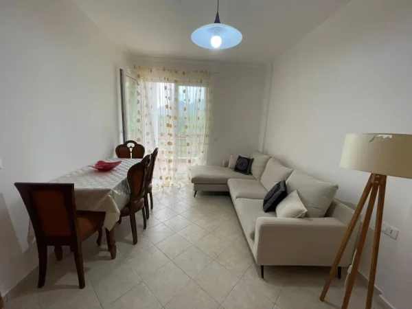 Tirane, shitet apartament 1+1+Ballkon Kati 3, 60 m² 68.000 € (Fresk)