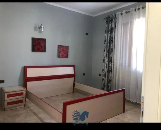 Jepet Me Qera Shtepi Private 2+1 Tek Bulevardi i Ri [ID PV0468]