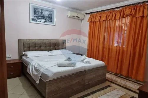 Tirane, jepet me qera apartament 1+1 Kati 2, 65 m² 450 € (Rruga Njazi Meka - Rruga e Dibrës - Farmacia 10)