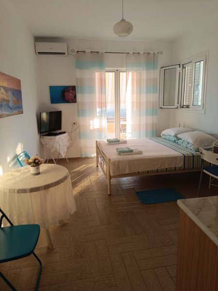 Himare, shitet Vile ne plazh 3 Katshe Kati 3, 1.700 m² 700.000 € (HIMARE)