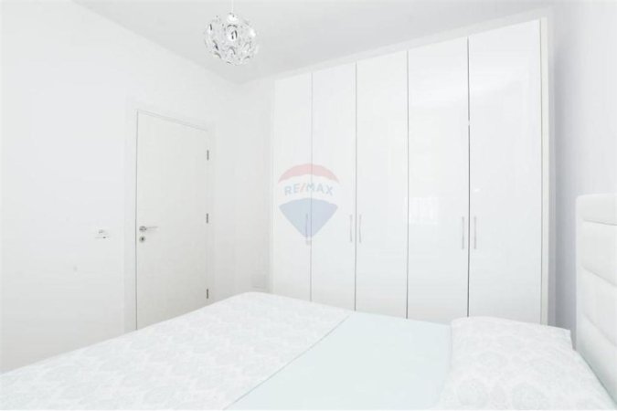 Tirane, jepet me qera 2+1+Ballkon Kati 10, 120 m² 750 € (BLLOKU - Tirana e Re - Petronini, Shqipëri)