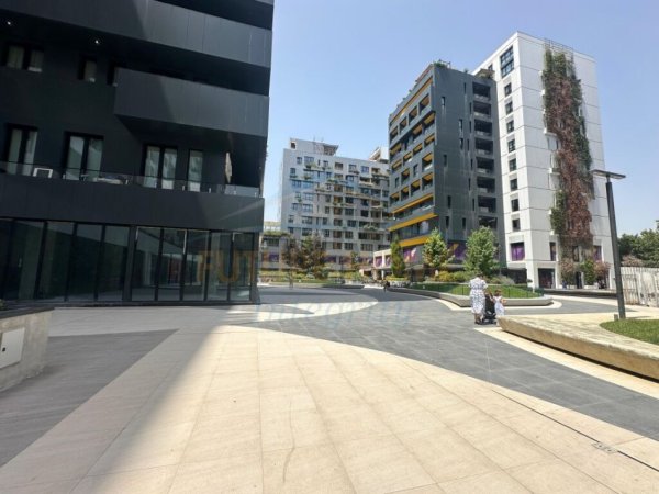 Tirane, jepet me qera ambjent biznesi Kati 0, 173 m² 3.000 € (Kompleksi Square 21)