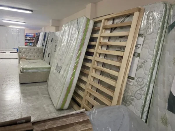 Tirane, shitet ambjent biznesi Kati 0, 98 m² 120.000 € (Laprake)