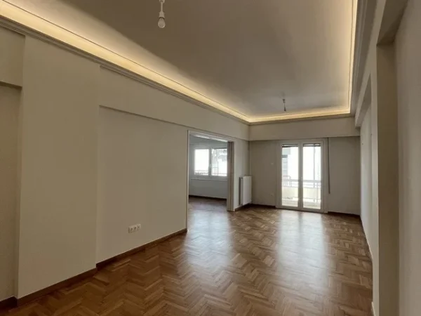 Tirane, shes Vile 3 Katshe Kati 1, 555 m² 500.000 € (astir)