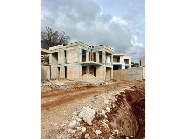 Dhermi - Palase, shitet Vile 4+1+Aneks+Ballkon Kati 3, 219 m² 1.100.000 € (Palase)