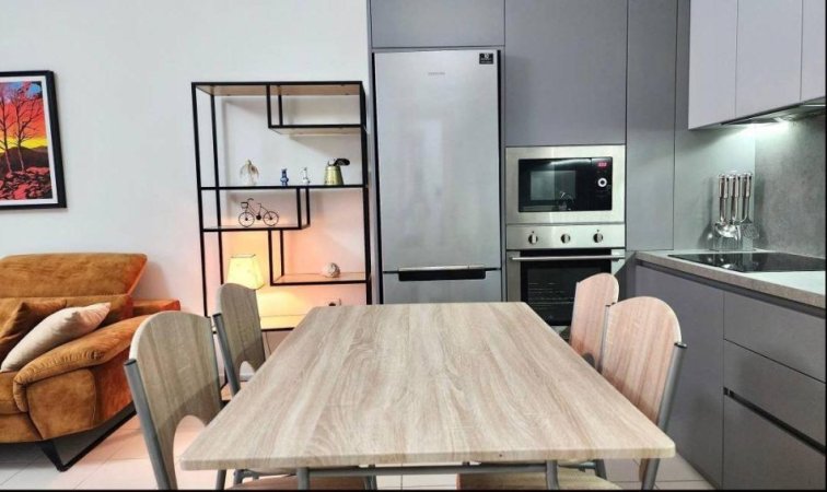Tirane, jepet me qera apartament 1+1+Ballkon Kati 3, 70 m² 500 € (RRUGA PETI LIQENI)
