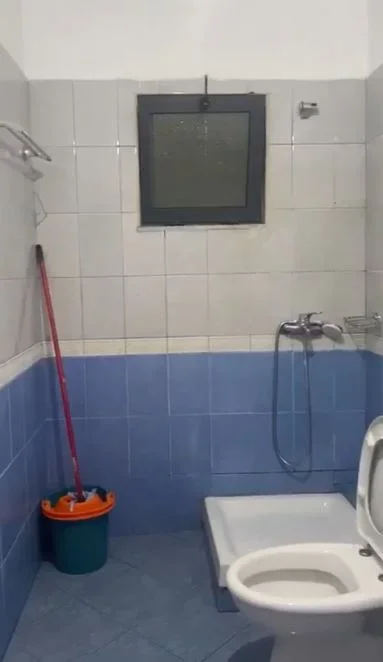 Tirane, jepet me qera apartament 2+1 Kati 3, 90 m² 350 € (Kthesa e Kamzes)