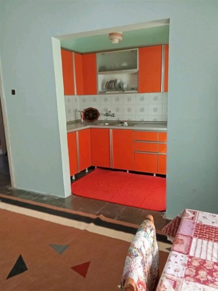 Tirane, jepet me qera apartament 2+1+Ballkon Kati 4, 80 m² 450 € (OXHAKU)