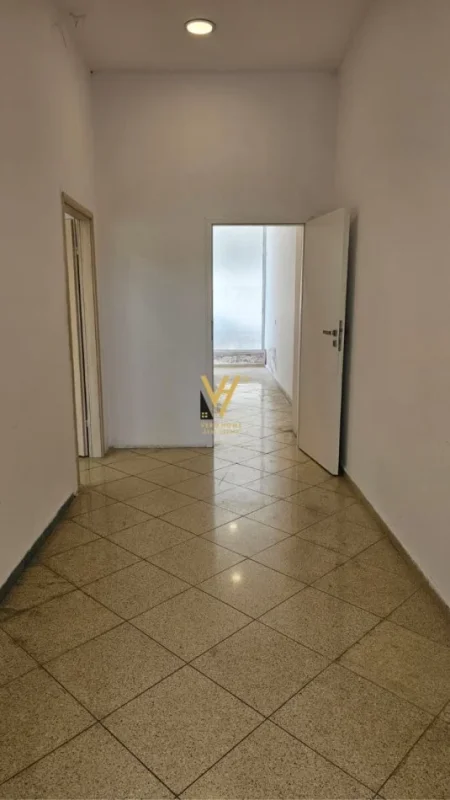 Tirane, shitet ambjent biznesi Kati 0, 136 m² 191.000 € (KODRA E DIELLIT)