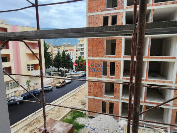 REZERVO PRONEN VETEM ME 500€! Vlore, shitet apartament 2+1+Ballkon , 103 m² 115.000 € (ORIKUM)