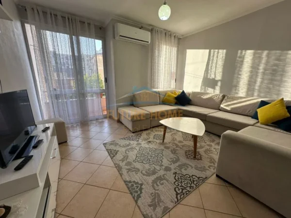 Tirane, jepet me qera 2+1 Kati 2, 83 m² 400 € (Astir)