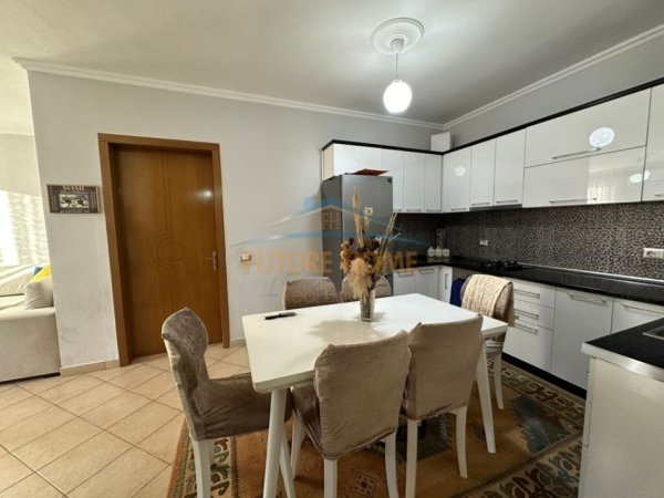 Tirane, jepet me qera 2+1 Kati 2, 83 m² 400 € (Astir)