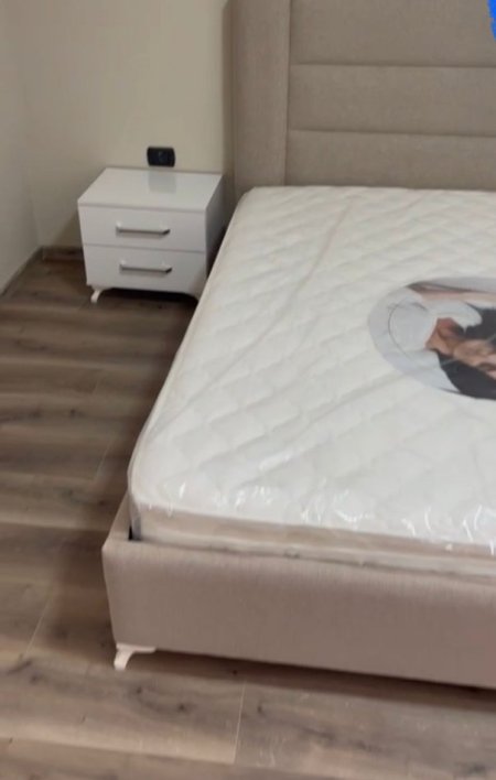 Tirane, jepet me qera apartament 1+1 Kati 3, 85 m² 650 € (Rruga e Elbasanit)