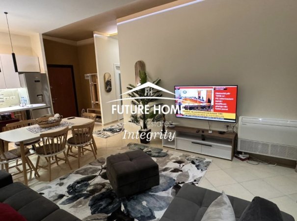 Tirane, jepet me qera apartament 1+1 Kati 1, 70 m² 600 € (Rruga Bill Klinton)