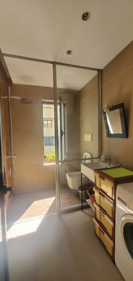 Tirane, jepet me qera 1+1 Kati 6, 65 m² 550 € (Myslym Shyri)