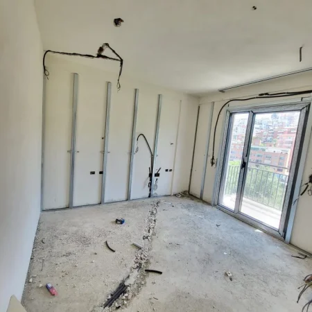 Tirane, shitet apartament 2+1 Kati 2, 96 m² 149.000 € (Kodra e Diellit)