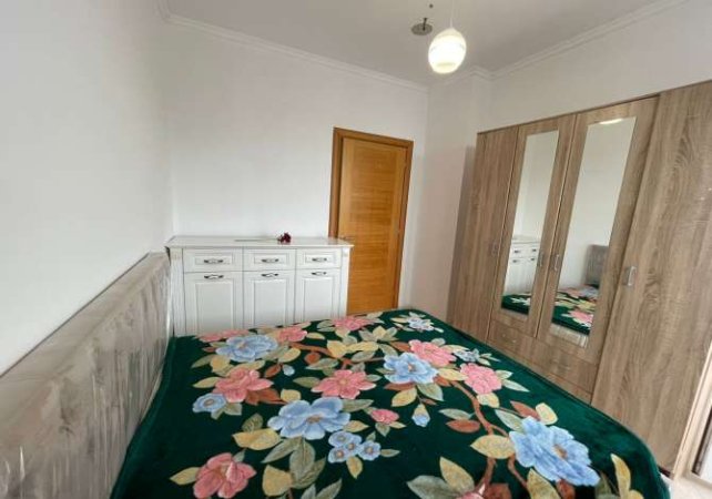 Tirane, shitet apartament 1+1 Kati 3, 60 m² 68.000 € (Fresku)
