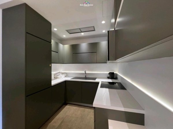 Tirane, jepet me qera 2+1 Kati 2, 77 m² 590 € (kodra e diellit)