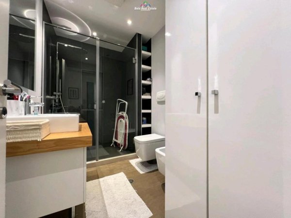 Tirane, jepet me qera 2+1 Kati 2, 77 m² 590 € (kodra e diellit)