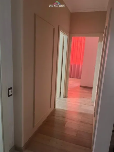 Tirane, jepet me qera apartament 2+1 Kati 6, 90 m² 400 € (astir)