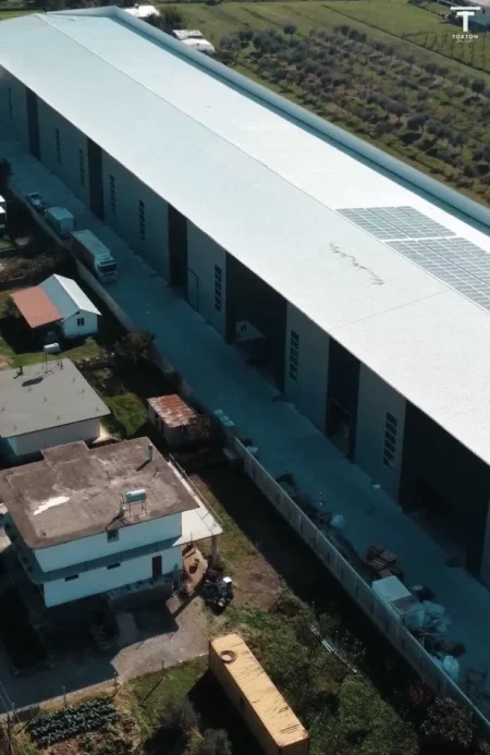 Tirane, jepet me qera ambjent biznesi Kati 0, 7.900 m² 14.700 € (FLLAKE, AUTOSTRADA TIR-DURR)