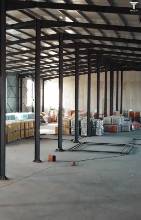 Tirane, jepet me qera ambjent biznesi Kati 0, 7.900 m² 14.700 € (FLLAKE, AUTOSTRADA TIR-DURR)