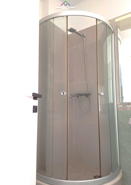 Tirane, jepet me qera apartament 2+1 Kati 4, 80 m² 500 € (vasil shanto)