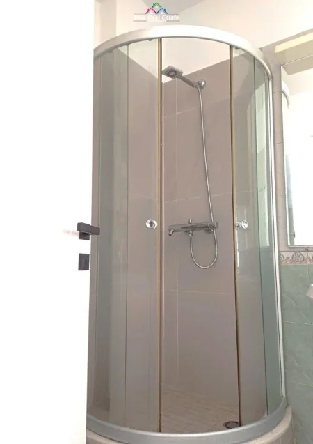 Tirane, jepet me qera apartament 2+1 Kati 4, 80 m² 500 € (vasil shanto)