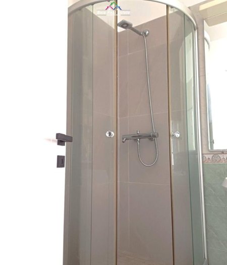 Tirane, jepet me qera apartament 2+1 Kati 4, 80 m² 500 € (vasil shanto)