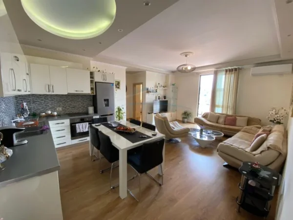 Tirane, shitet apartament 2+1+Ballkon Kati 8, 112 m² 170000 € (Gramoz Pashko)