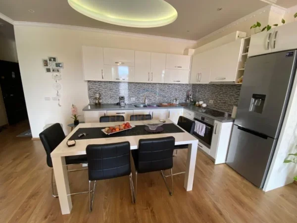 Tirane, shitet apartament 2+1+Ballkon Kati 8, 112 m² 170000 € (Gramoz Pashko)