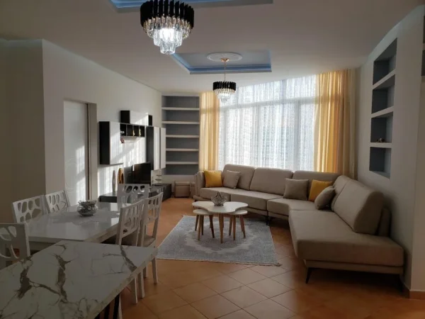 Tirane, jepet me qera apartament 1+1+Ballkon Kati 4, 75 m² 500 € (Rruga e ullishtes)