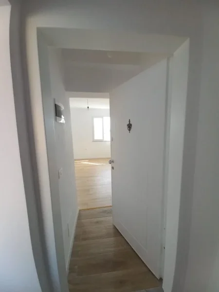 Tirane, shitet garsonier 1+1 Kati 5, 29 m² 48.000 € (Pediatria)