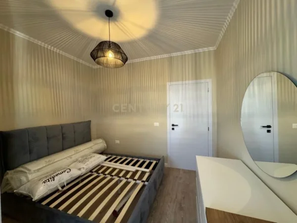 Tirane, shitet apartament 1+1+Ballkon Kati 5, 70 m² (sheshi willson)