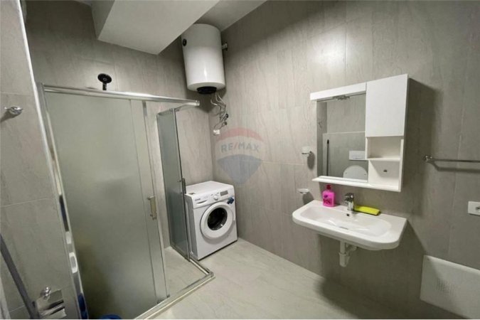 Tirane, jepet me qera apartament 2+1 Kati 4, 90 m² 450 € (Kompleksi Mangalem - Ali Demi)