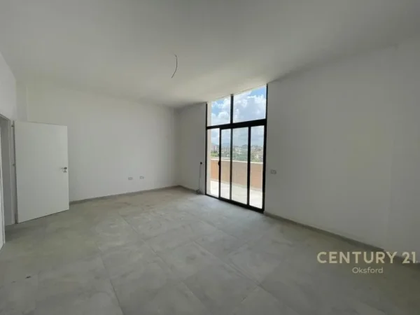 Tirane, shitet apartament 2+1+Aneks+Ballkon Kati 5, 152 m² 156.000 € (Rruga Alajdin Frasheri)