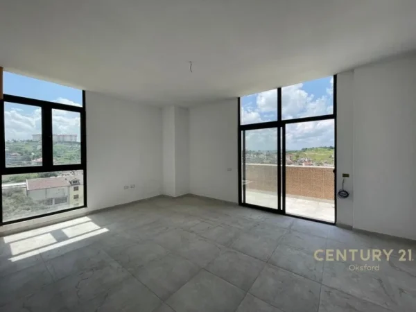 Tirane, shitet apartament 2+1+Aneks+Ballkon Kati 5, 119 m² 140.400 € (Rruga Alajdin Frasheri)