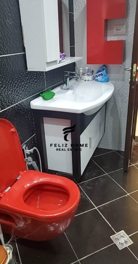 Tirane, jepet me qera apartament 1+1 Kati 1, 74 m² 430 € (RRUGA FERIT XHAJKO)