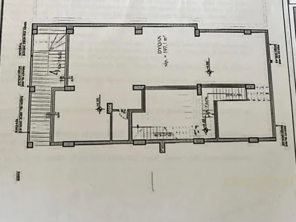 Tirane, jepet me qera ambjent biznesi Kati 1, 205 m² 1.600 € (Astir)
