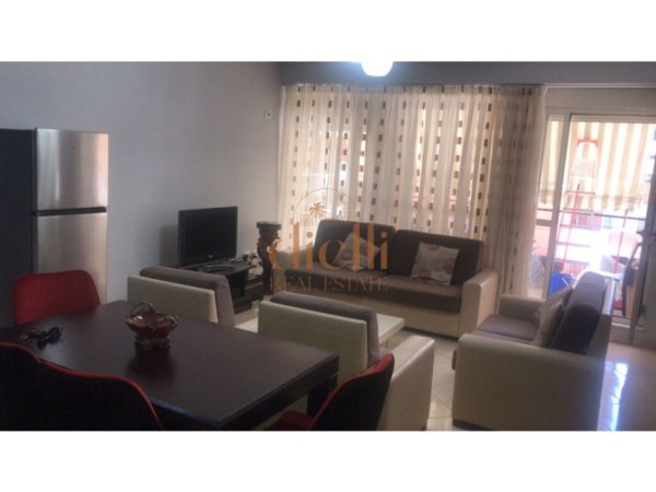 Tirane, jepet me qera 2+1+Ballkon Kati 3, 650 € (Rruga e Kavajes)