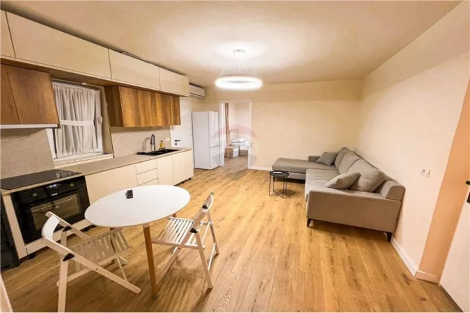 Tirane, shitet apartament 2+1 Kati 4, 57 m² 135.000 € (Tek Shkolla Servete Maci - Qendër, Shqipëri)
