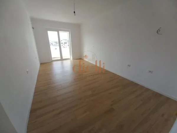 Tirane, shitet apartament 1+1 Kati 5, 53 m² 79.000 € 