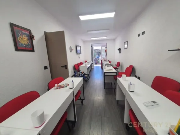 Tirane, shitet apartament Kati 2, 99 m² 135.000 € (21 dhjetori)