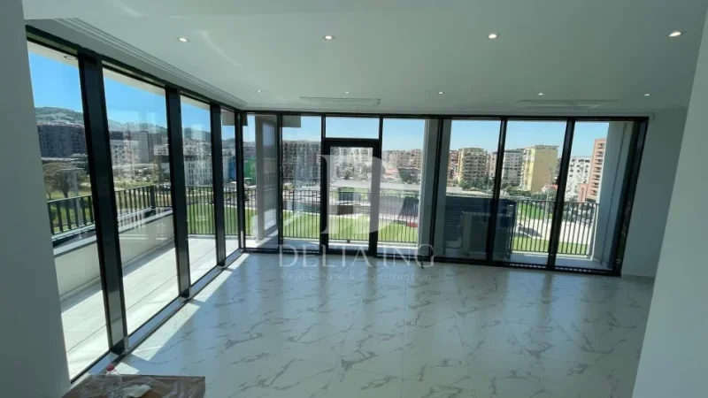 Tirane, jepet me qera ambjent biznesi Kati 6, 132 m² 1.200 € (Rruga Kosovareve)